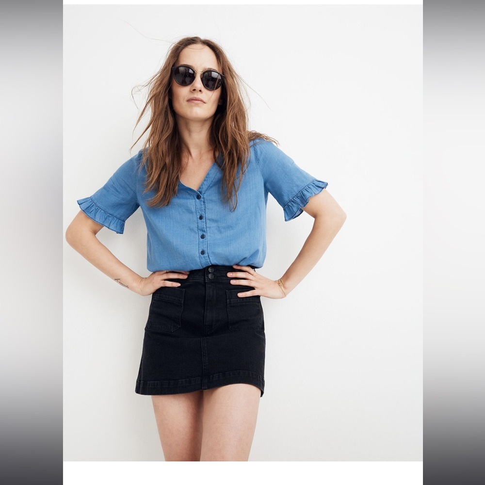 Stretch A-Line Mini Skirt in Black Frost